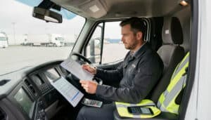 Salaire des routiers : brut, net, primes et grille